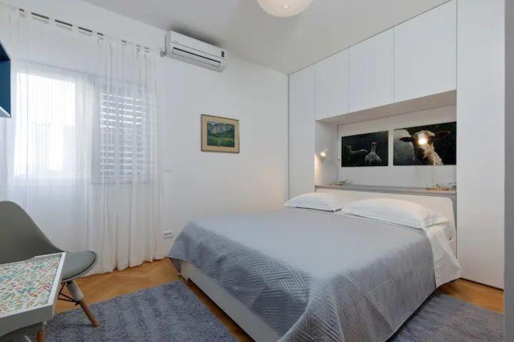 Apartment & Rooms Nugal Makarska Rum bild