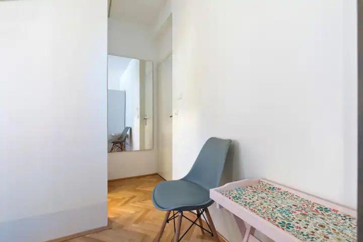 Apartment & Rooms Nugal Makarska Rum bild