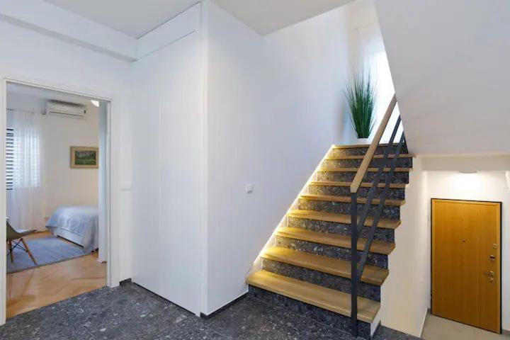 Apartment & Rooms Nugal Makarska Exteriör bild