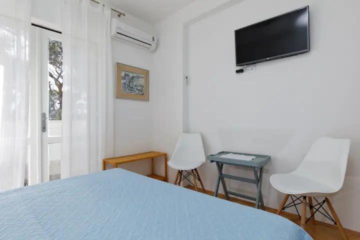 Apartment & Rooms Nugal Makarska Rum bild