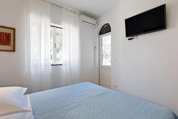Apartment & Rooms Nugal Makarska Rum bild